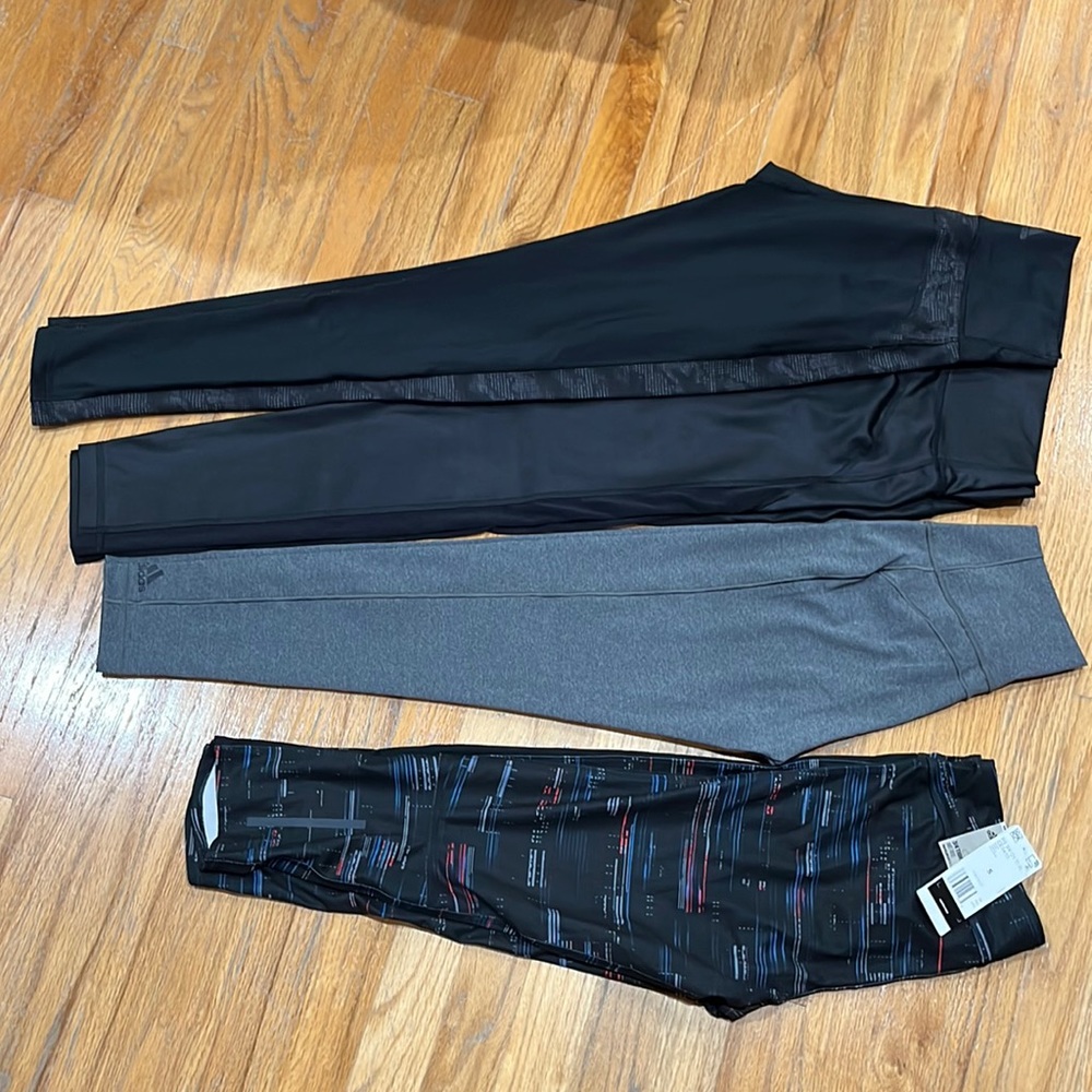 Adidas leggings 4 pairs Size Small